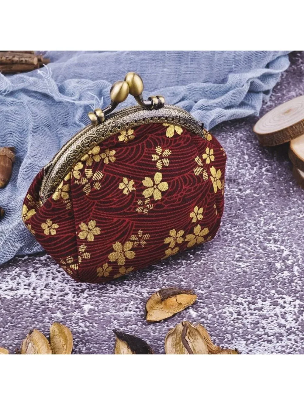 Floral Canvas Coin Purse Vintage Clutch Wallet with Clasp Closure for Women